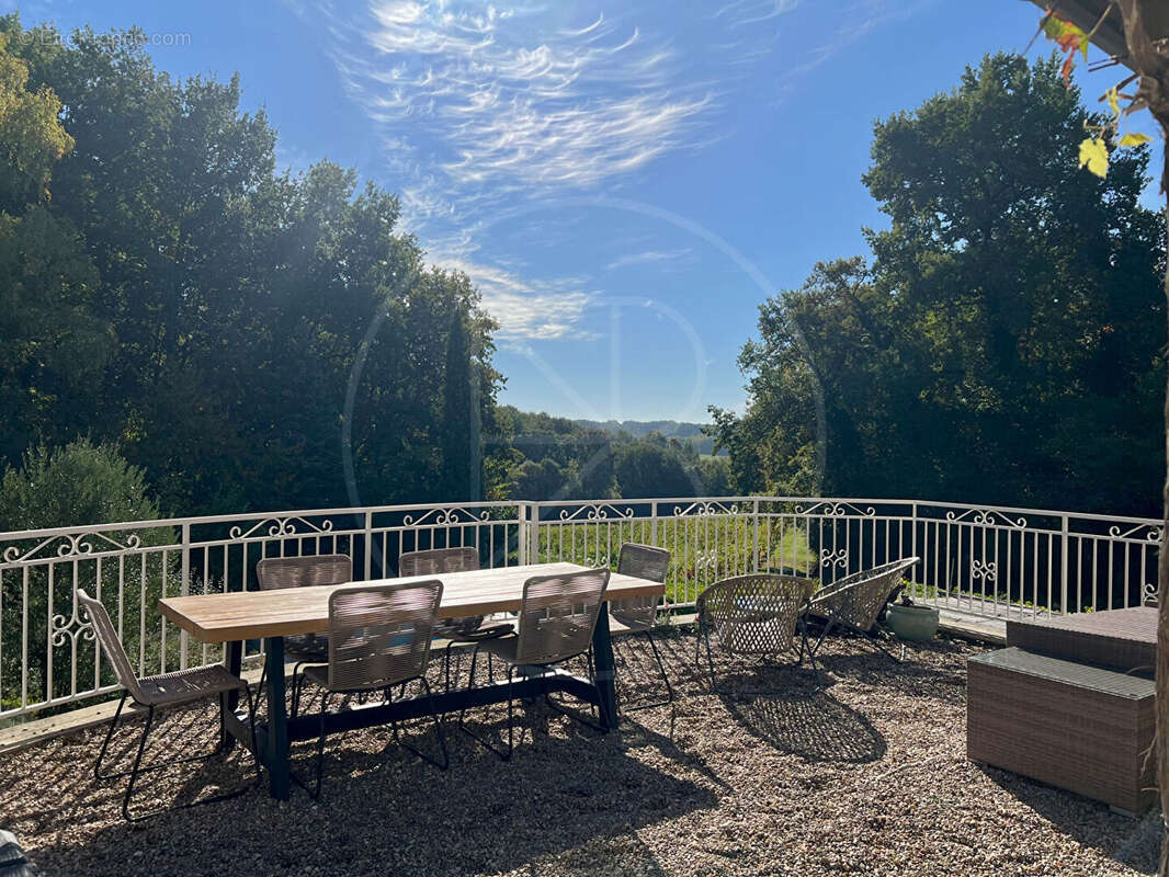 Maison à SAINT-EMILION