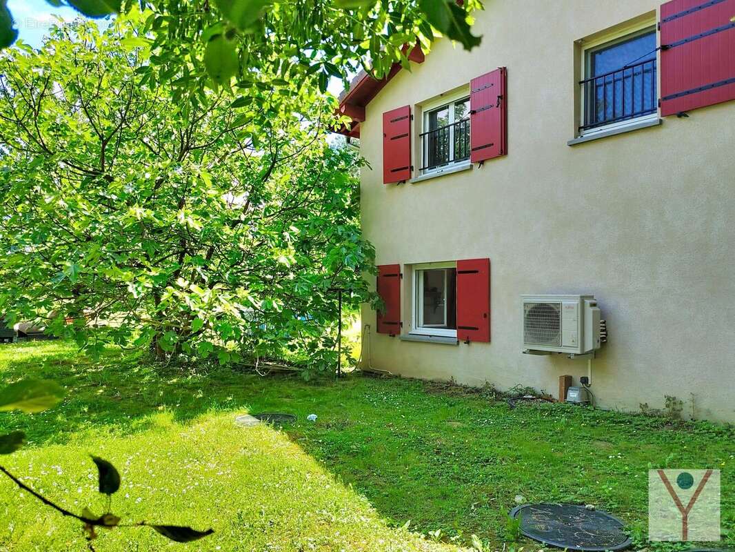 Maison à CONDEISSIAT