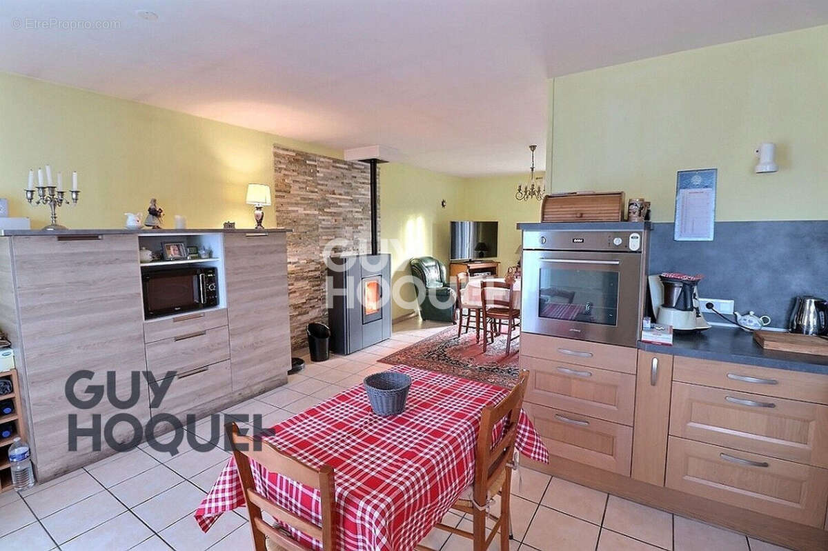 Maison à BEAUMONT-LE-ROGER