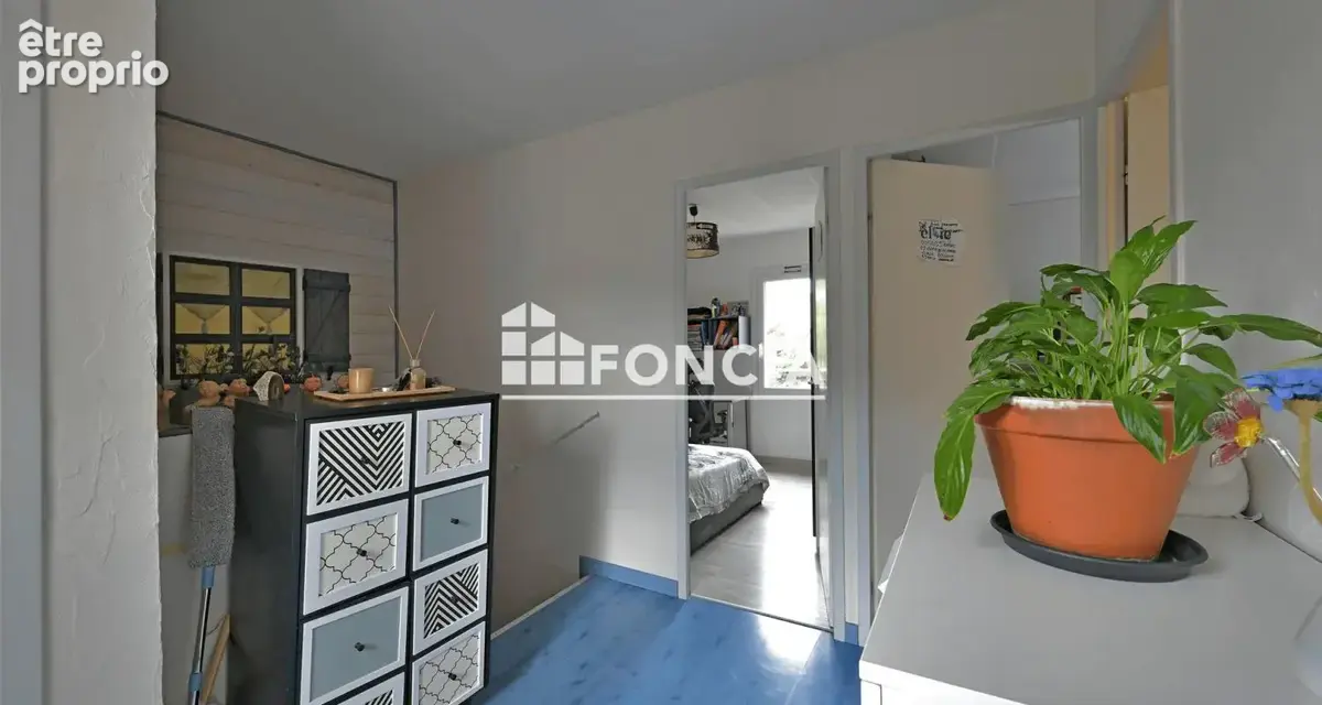  Sabines - Lumineuse Maison T5 de 106 m² avec Jardin et Garage - photo 6