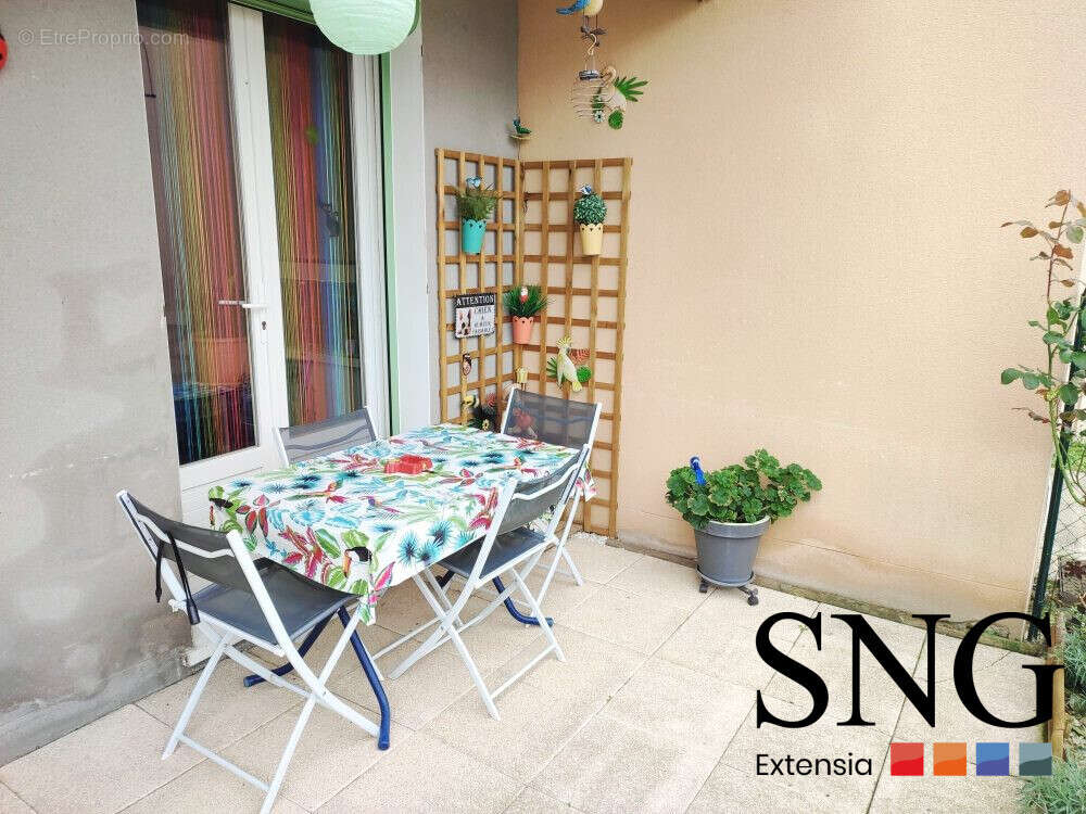 Appartement à YZEURE