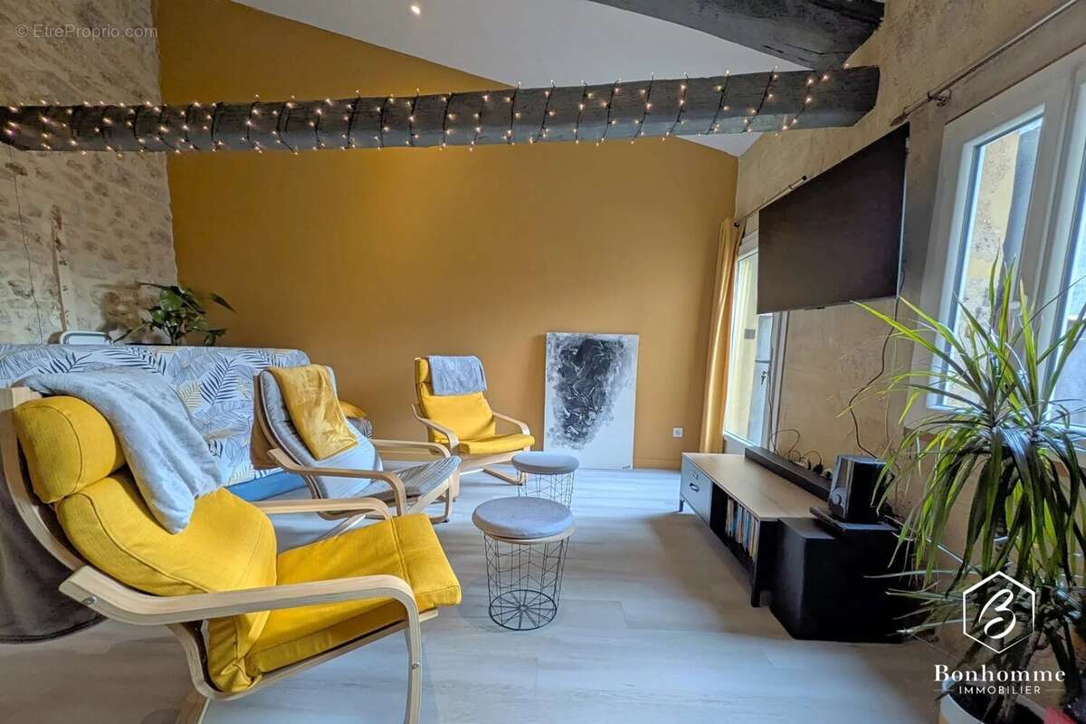 Maison à LESTIAC-SUR-GARONNE