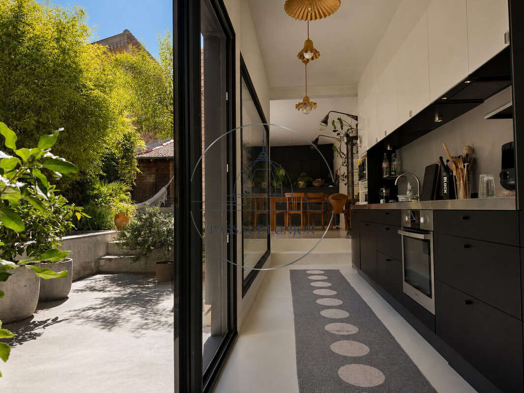 Maison 165 m² à Montpellier  - photo 2
