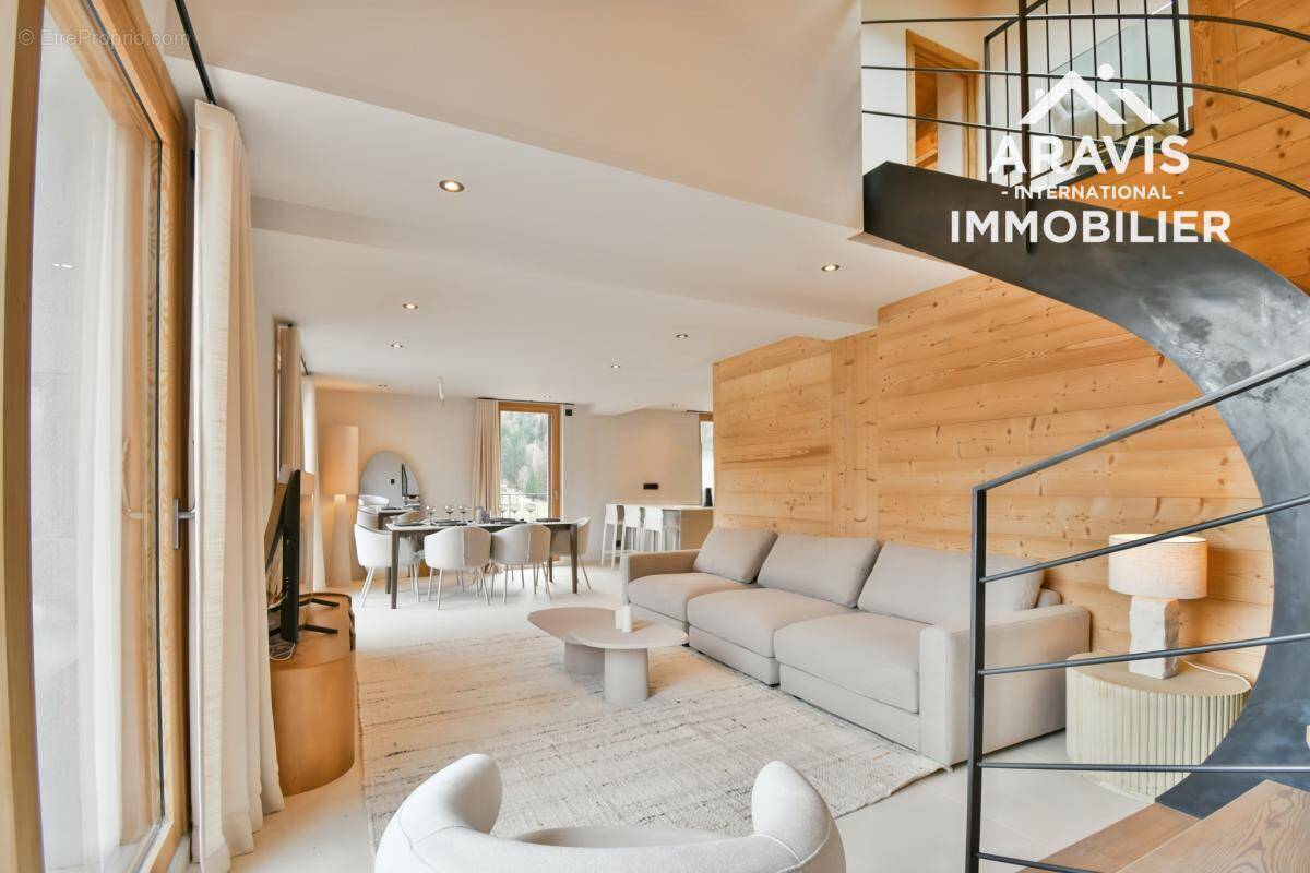 Appartement à LES VILLARDS-SUR-THONES