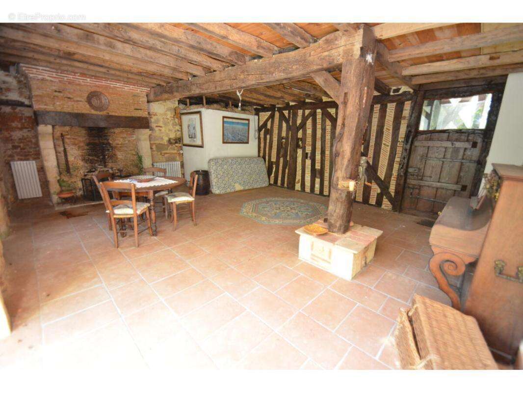 Maison à MONTPON-MENESTEROL