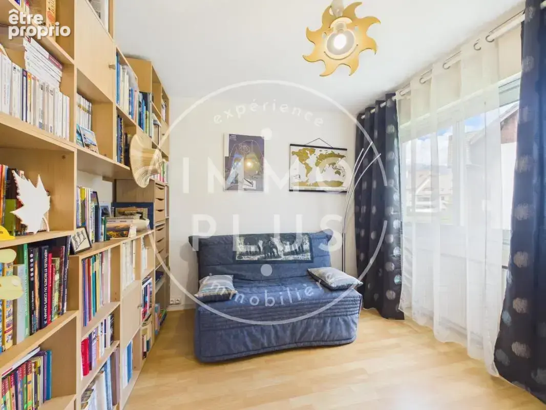 Vente - Appartement - 5 pièces + cuisine - 92,37 m² - 514 000 € - photo 5