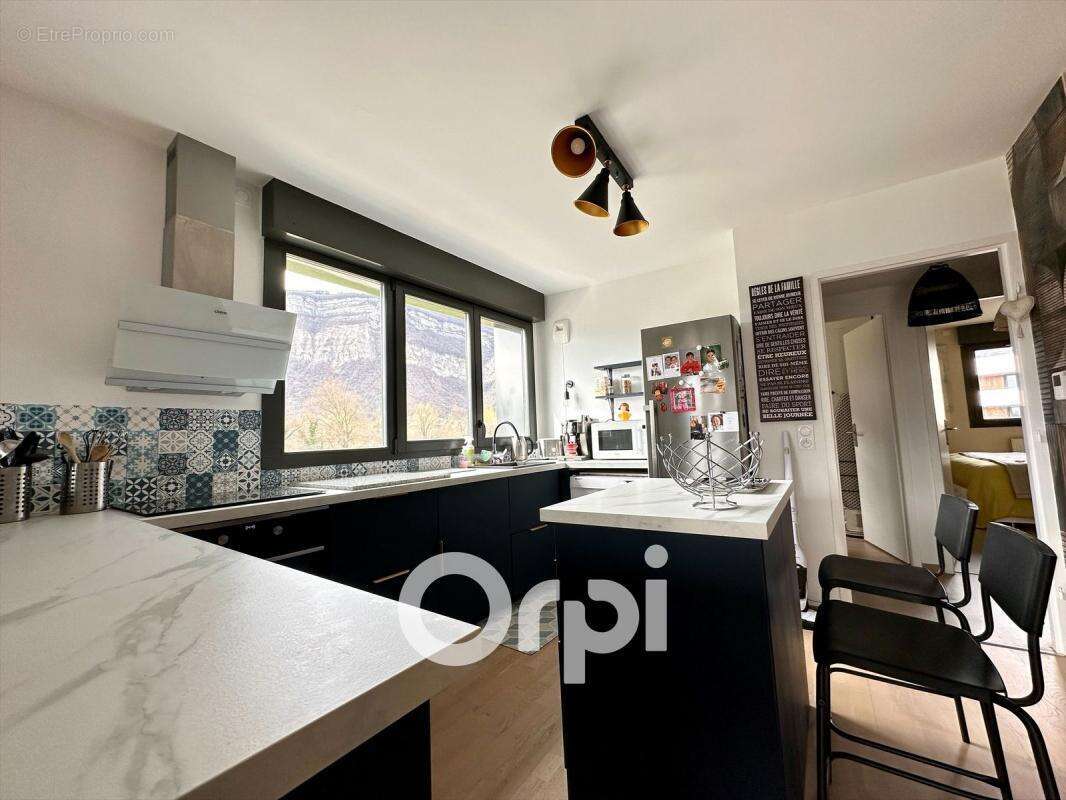 Appartement à CROLLES