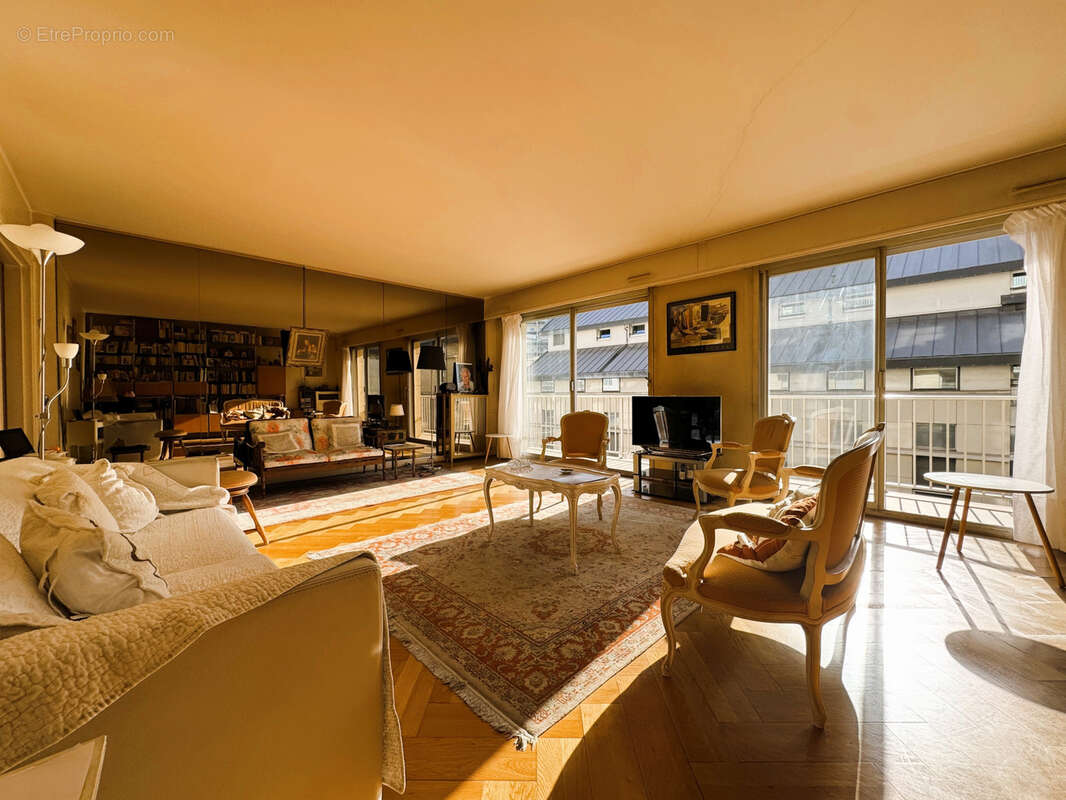 Appartement à PARIS-12E