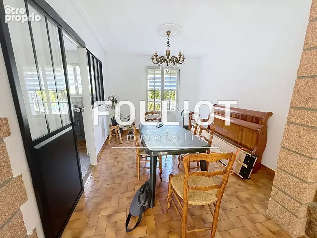 A VENDRE Maison 6 pièces 111m² à Fougères - photo 6