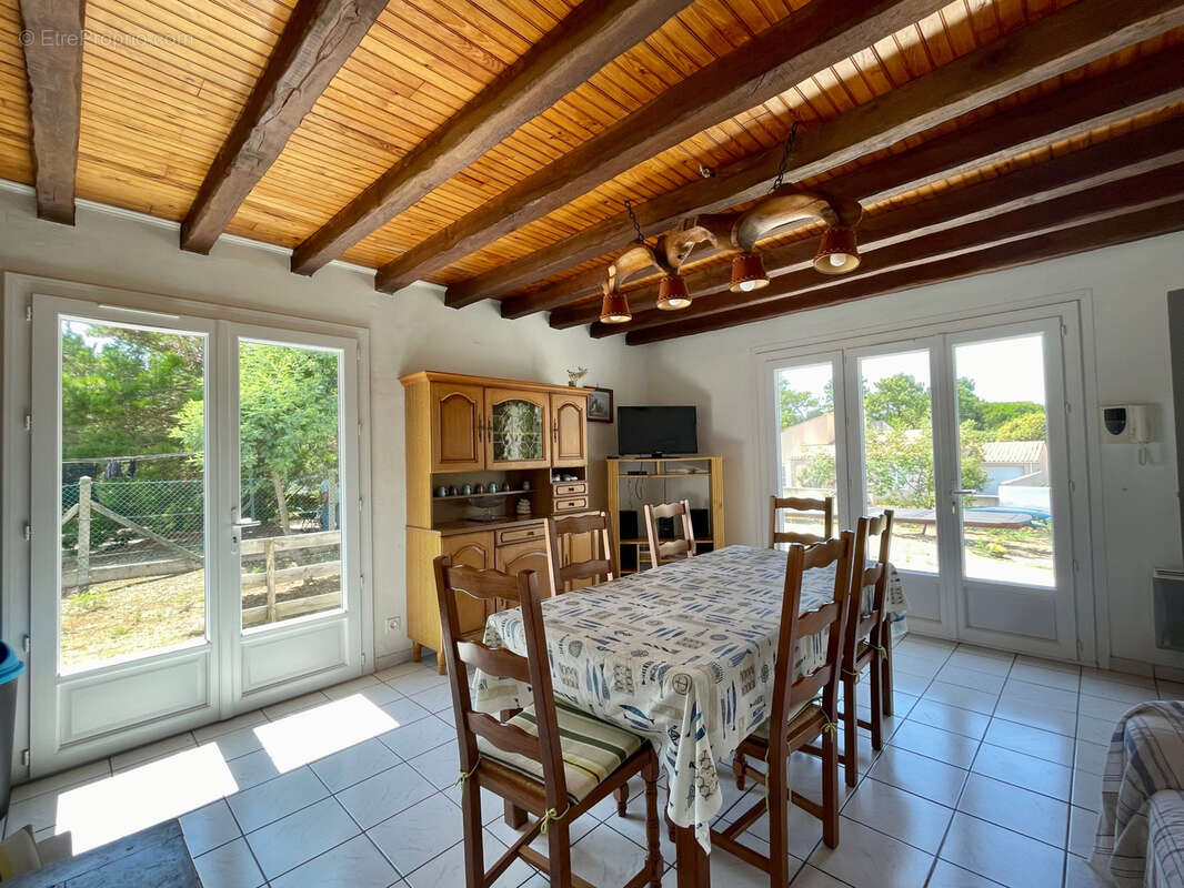 Maison à LE GRAND-VILLAGE-PLAGE