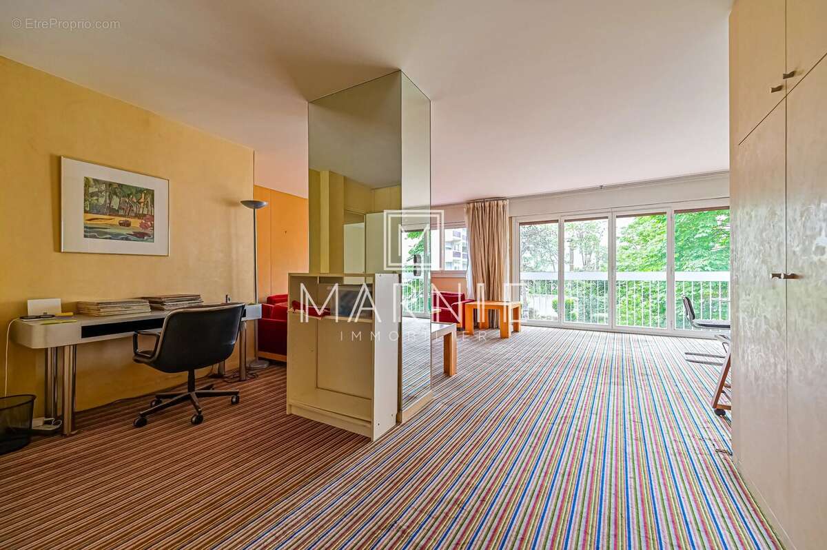 Appartement à PARIS-15E