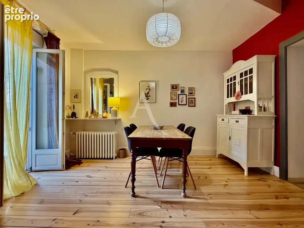 Immeuble de 1900 à Épinal : grand appartement, local et terrasses - photo 2