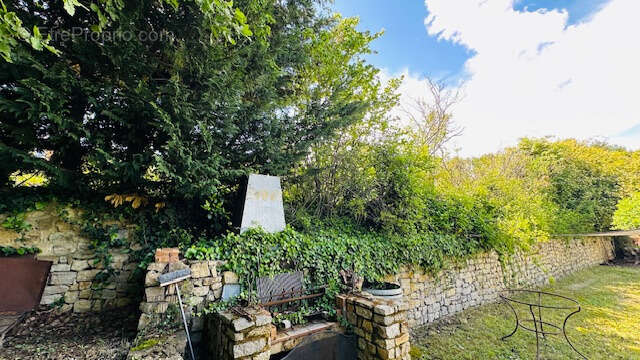 Maison à ENTRECHAUX