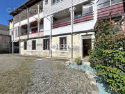 Appartement à NAY