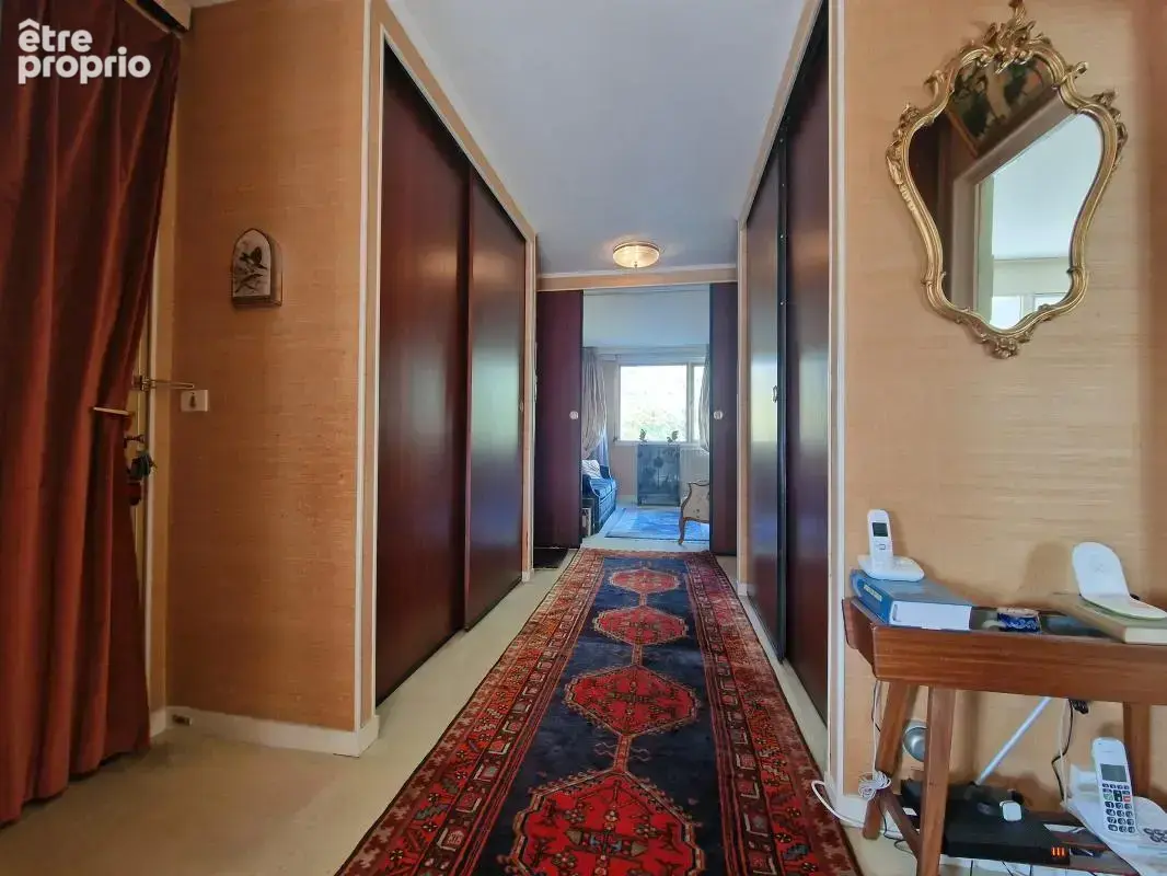 Appartement F4 de 79m² habitables situé au troisième étage avec cave et place de parking - photo 6