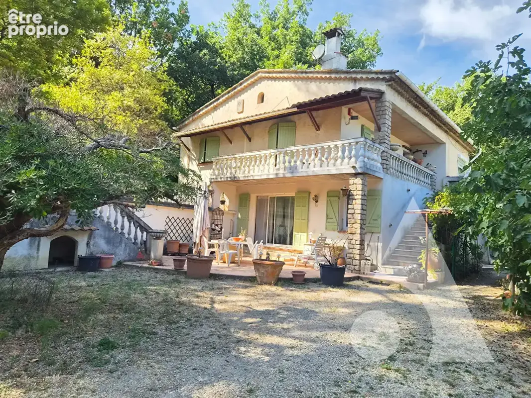 Le Luc : maison 2 appartements T3 + annexes, en impasse, proche commodités - photo 1