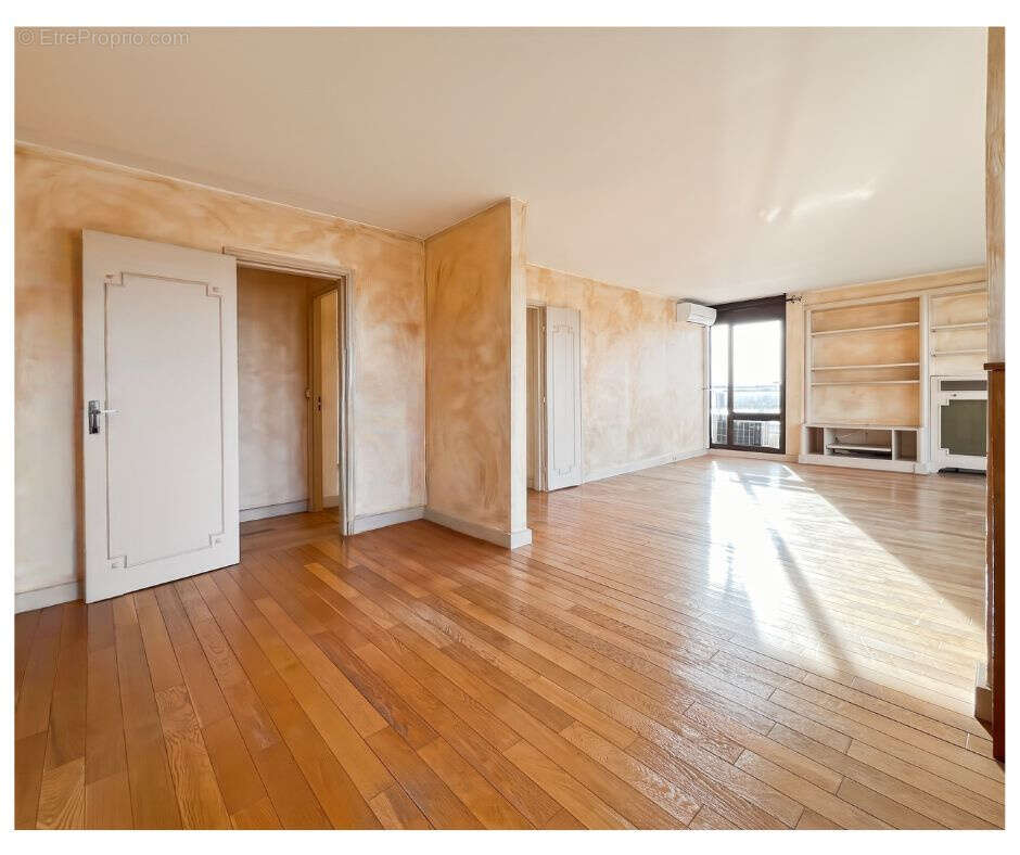 Appartement à JOUY-EN-JOSAS