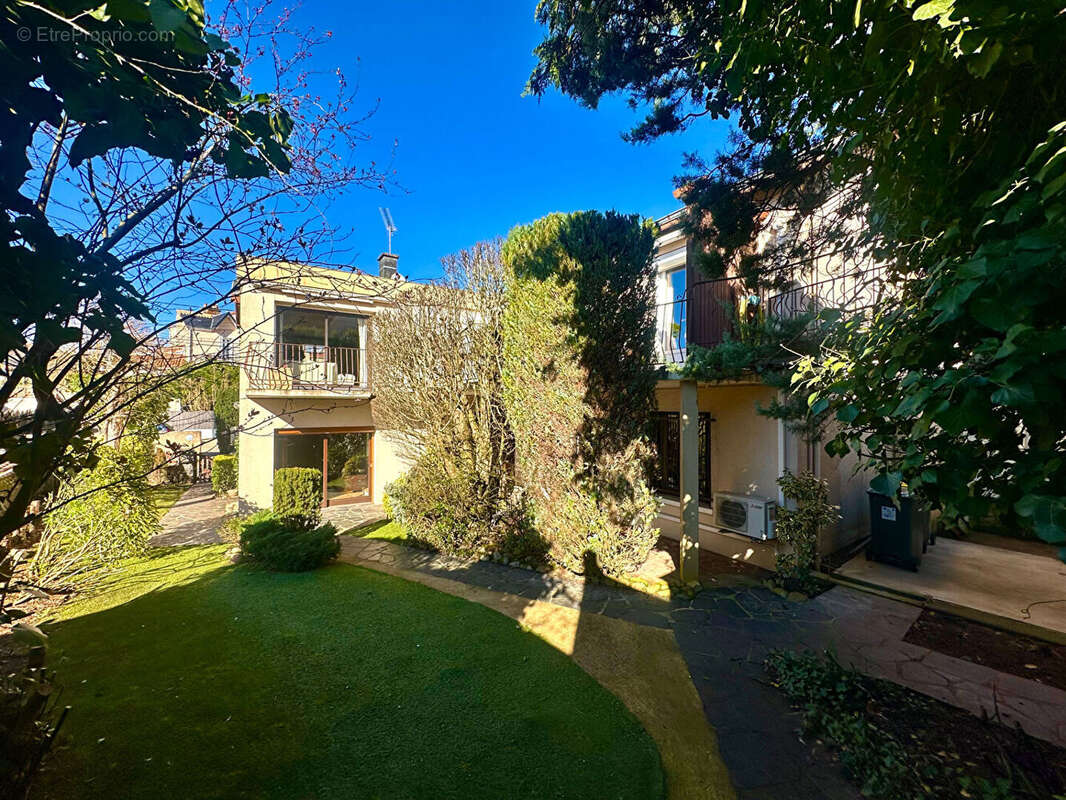 Maison à BUXEROLLES