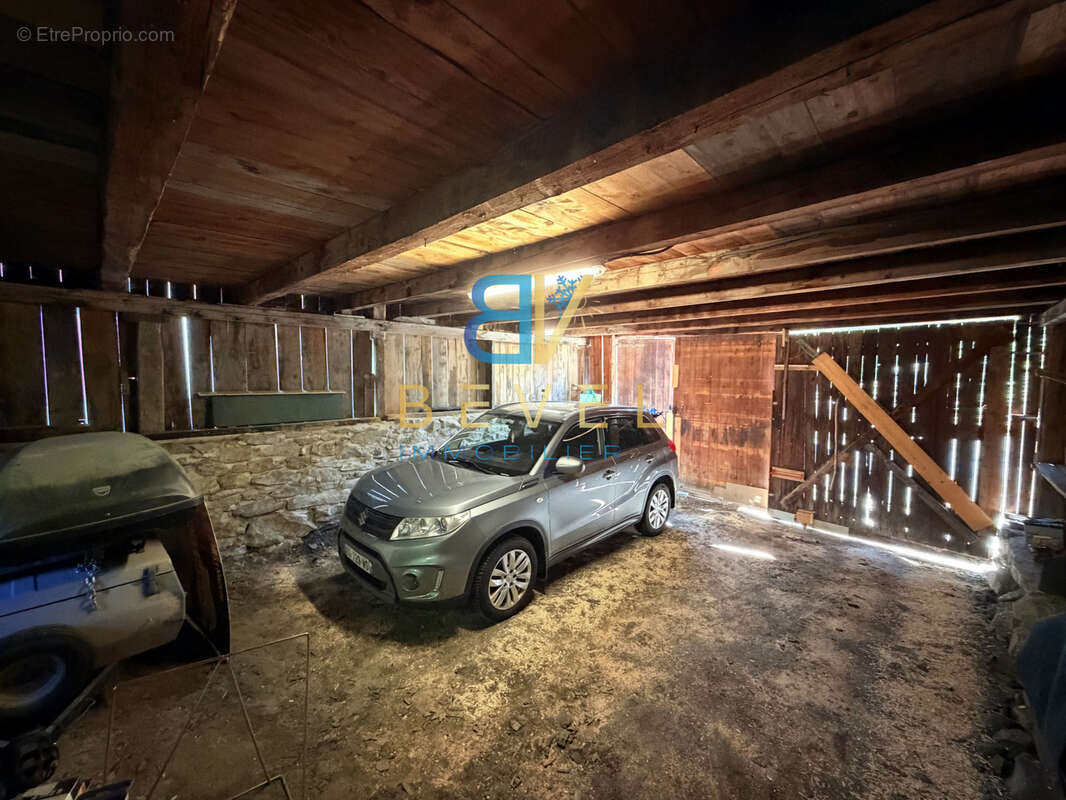 À vendre   exclusivité saint-françois-longchamp   (montaimont)  ancien corps de ferme rénové   110 m2 habitabl - photo 20