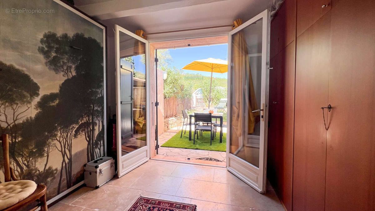 Appartement à LES ISSAMBRES