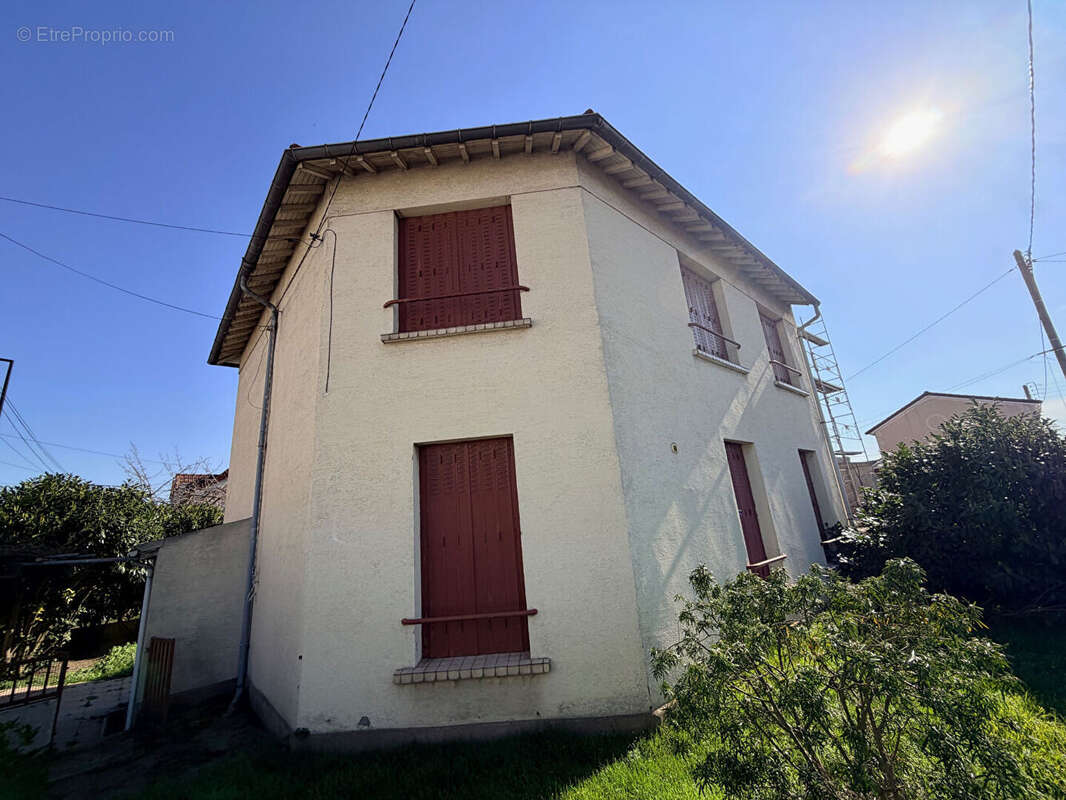 Maison à SARTROUVILLE
