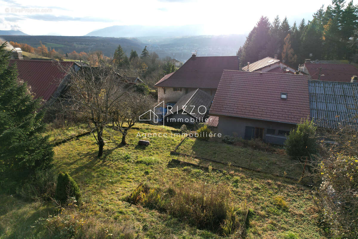 Terrain constructible de 1 053 m2 avec vue dominante   Valserhône (secteur Lancrans) - photo 3