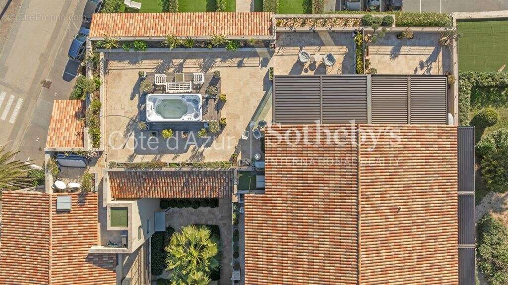 Appartement à LES ISSAMBRES