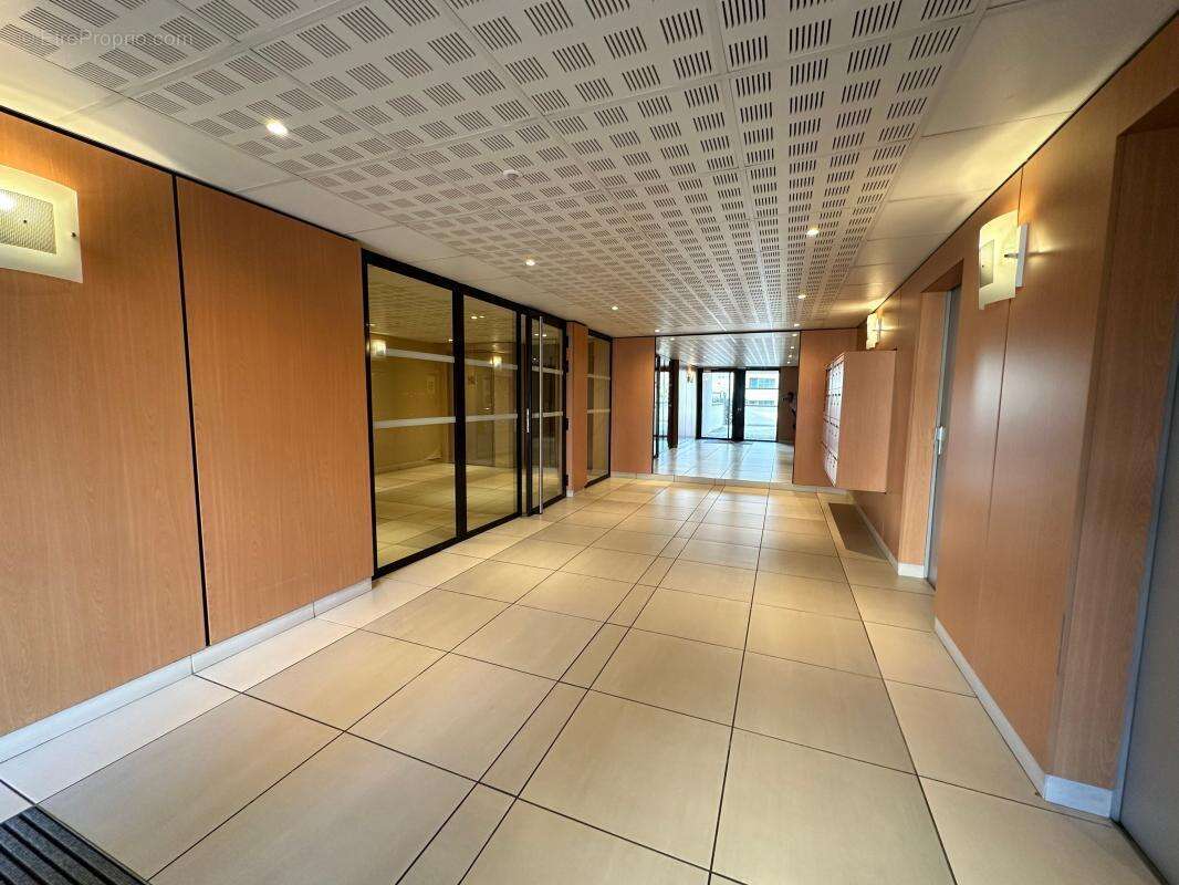 Appartement T4 - photo 17