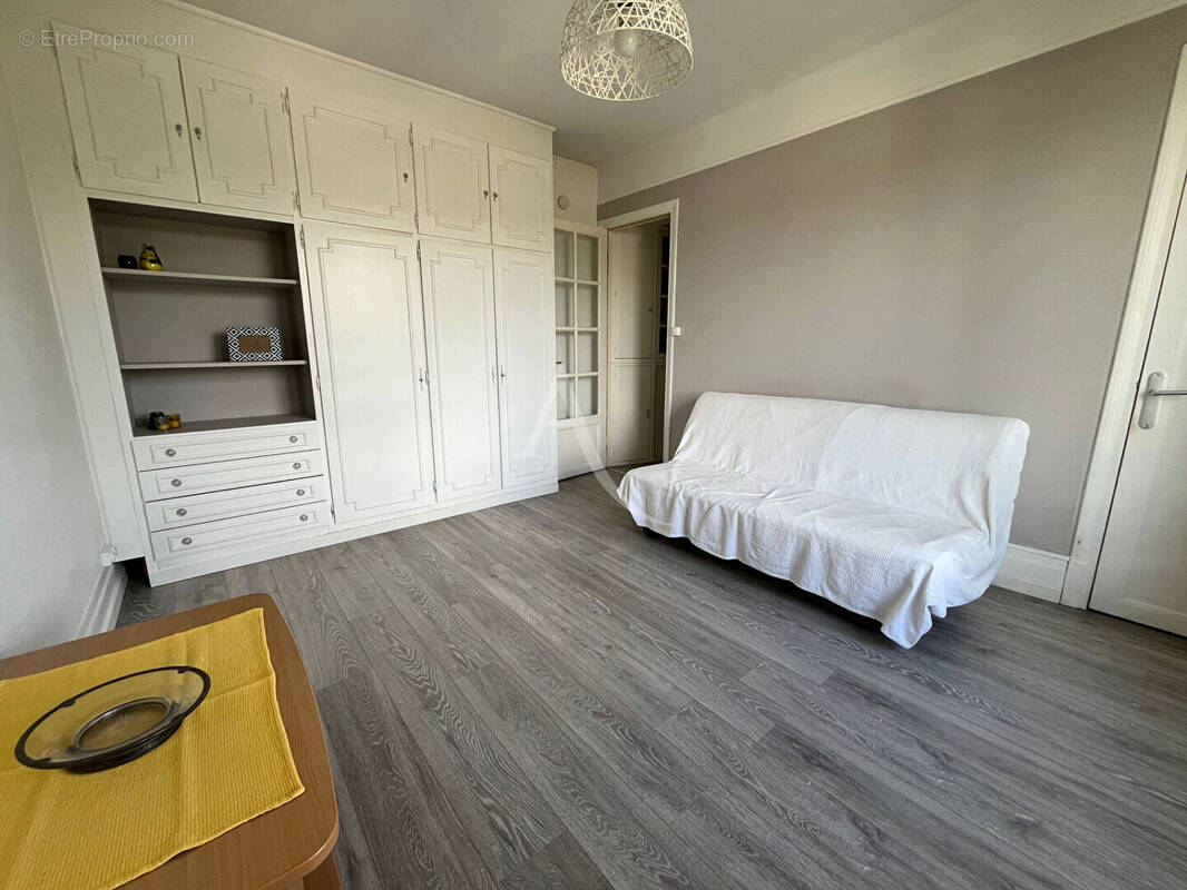 Appartement à CHAVILLE