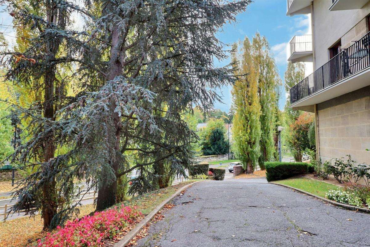 Appartement à MAREIL-MARLY