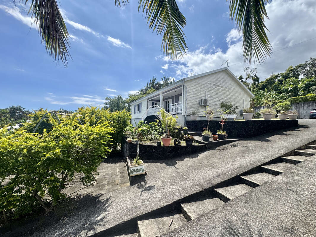 Maison à SAINT-PHILIPPE