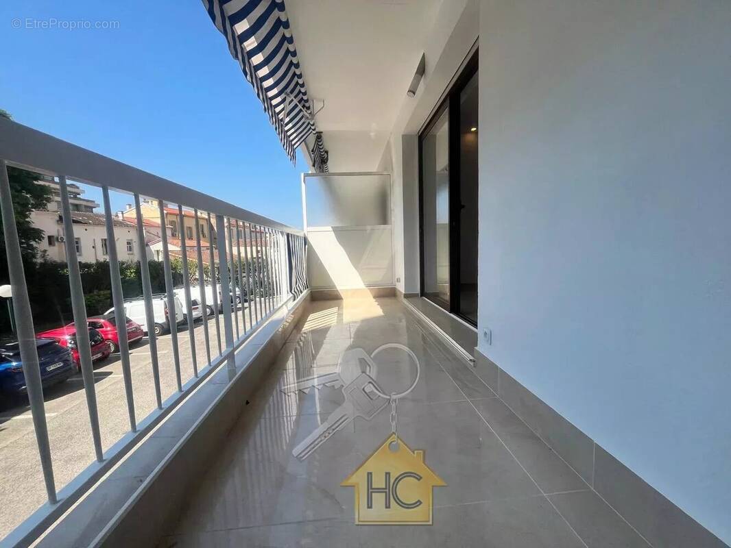 Appartement à CANNES