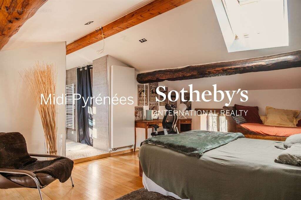 Belle allure pour cette propriété avec deux habitations - photo 17