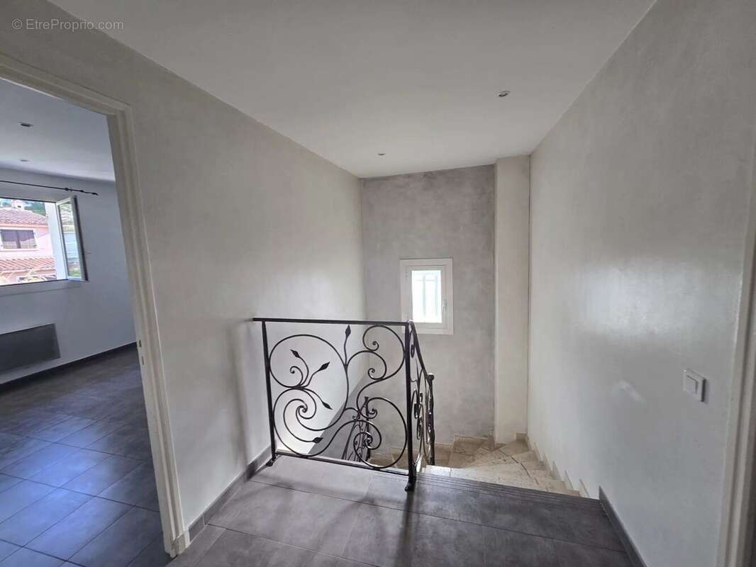Maison à LE CANNET-DES-MAURES