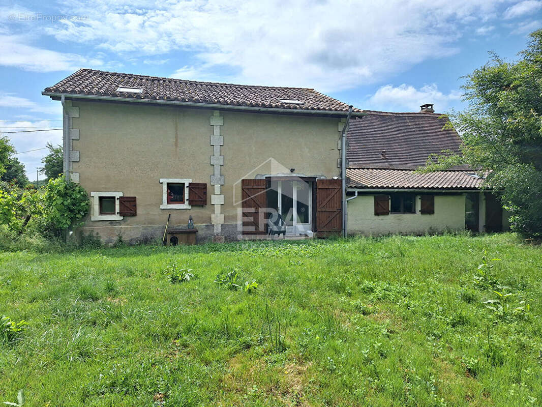 Maison à MONTPON-MENESTEROL