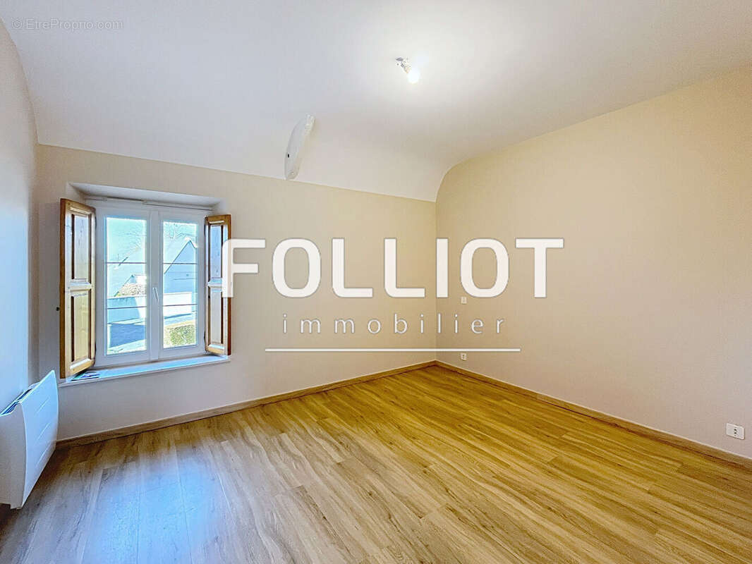 Maison à SAINT-GEORGES-MONTCOCQ