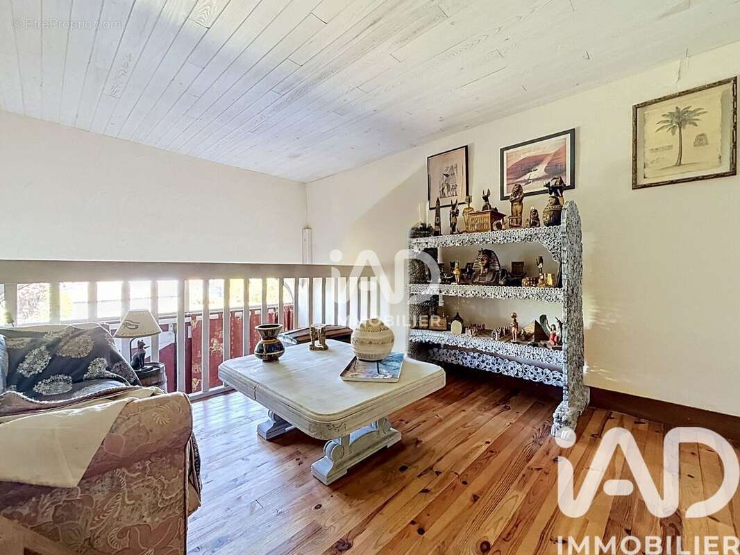 Maison 200 m² à Chandai  - photo 9