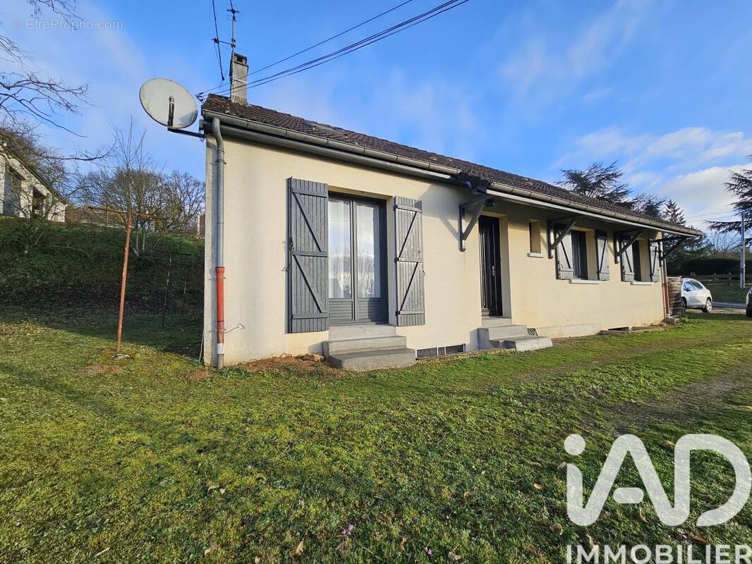 Photo 1 - Maison à MONTFORT-LE-GESNOIS