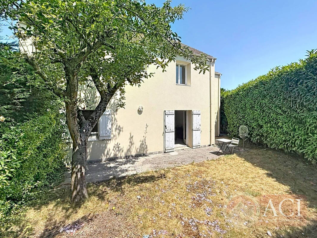 Maison à MONTMAGNY
