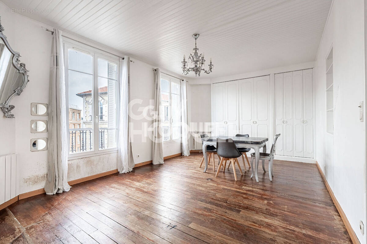 Appartement à ASNIERES-SUR-SEINE