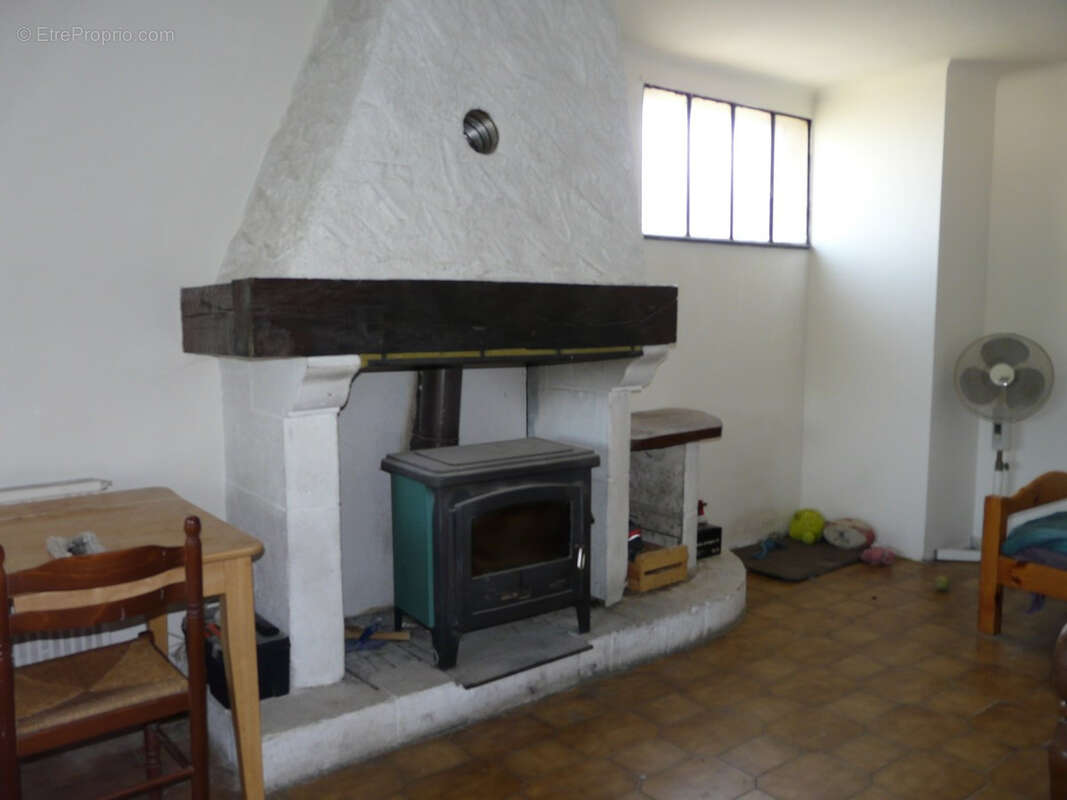 Maison à CASTELNAU-MONTRATIER