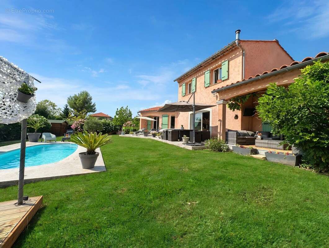 Mat Provençale Levens - 4 chambres - Piscine - photo 9