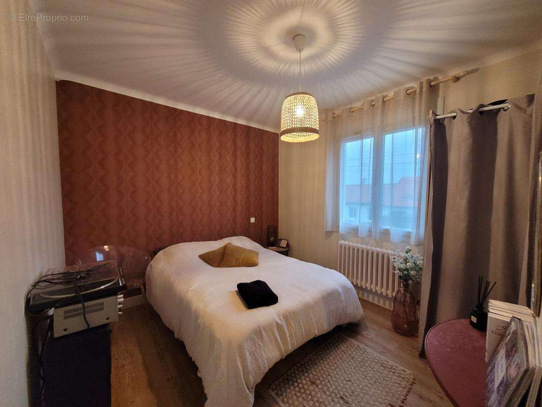 Maison à BOUGUENAIS