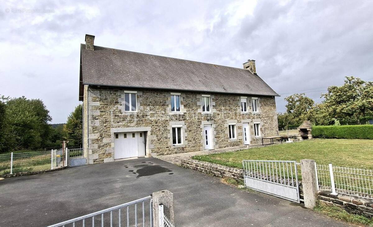 Maison à LANDELLES-ET-COUPIGNY