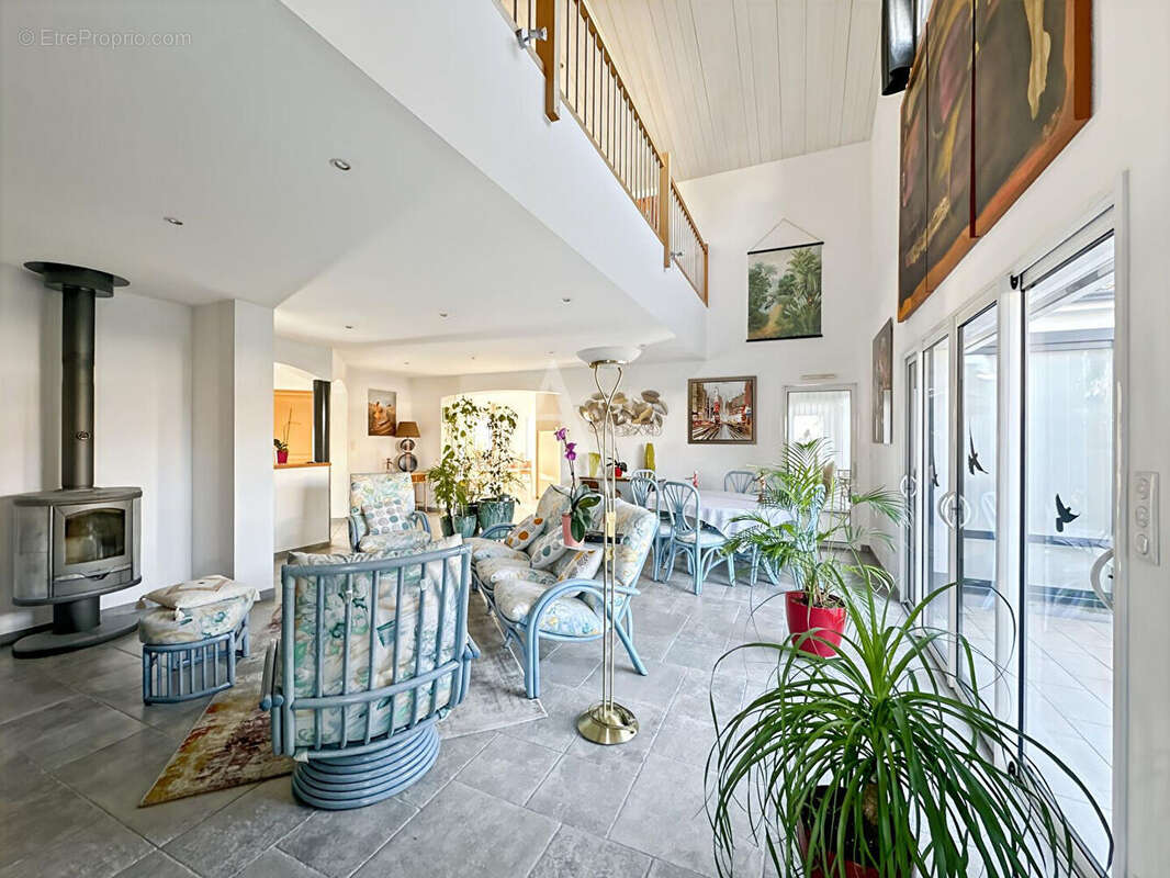 Maison contemporaine - au calme d'une impasse en centre-ville - photo 7