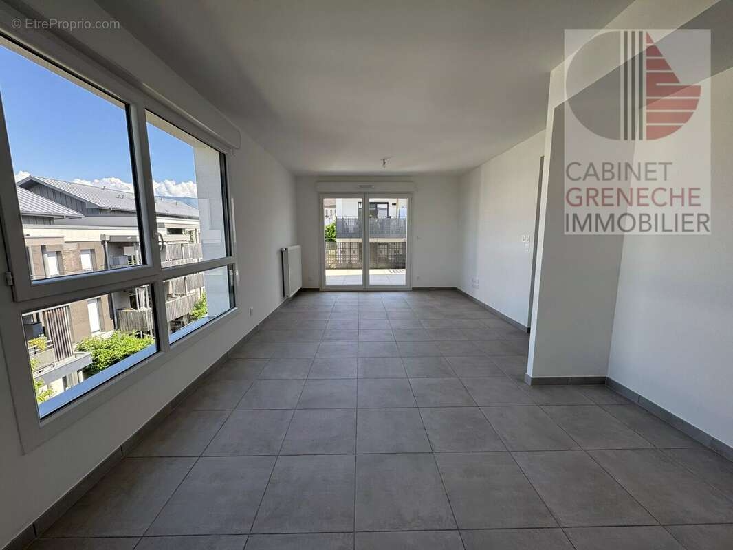 Appartement à SCIEZ