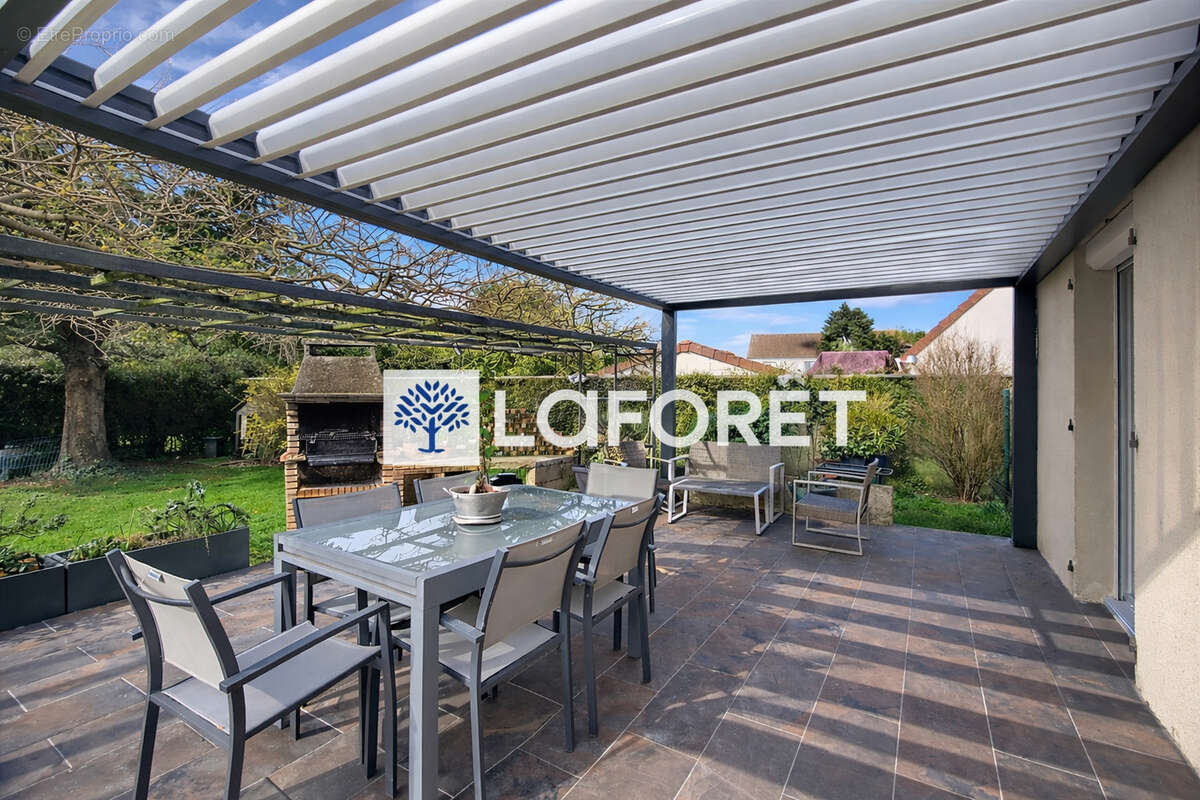 Maison à ROZAY-EN-BRIE