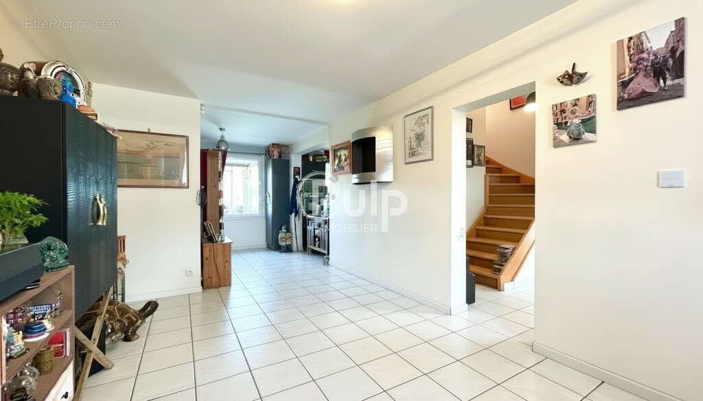 Maison à SERVINS