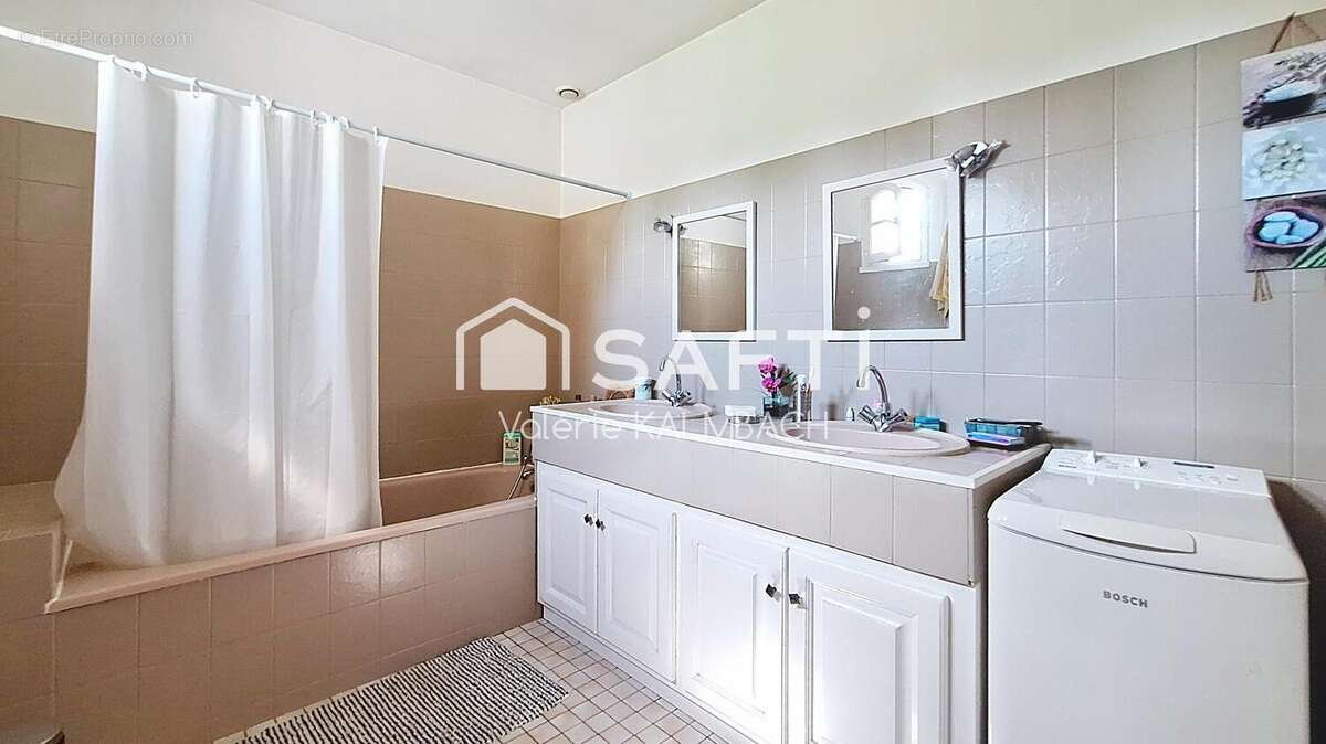 Maison 141 m² à Boutiers-Saint-Trojan  - photo 7