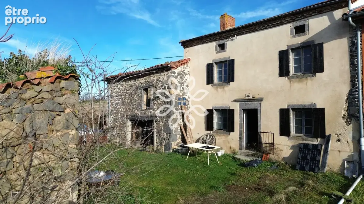 Ensemble immobilier à rénover avec dépendances et vue dégagée - photo 13